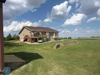 $544,000 | 13902 87th Street Southeast, Milnor, ND 58060