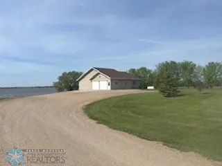 $544,000 | 13902 87th Street Southeast, Milnor, ND 58060