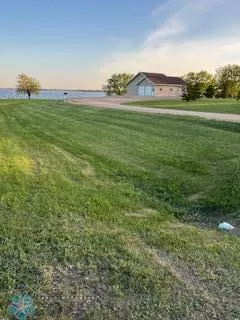 $544,000 | 13902 87th Street Southeast, Milnor, ND 58060