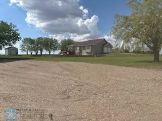 $544,000 | 13902 87th Street Southeast, Milnor, ND 58060