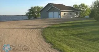 $544,000 | 13902 87th Street Southeast, Milnor, ND 58060