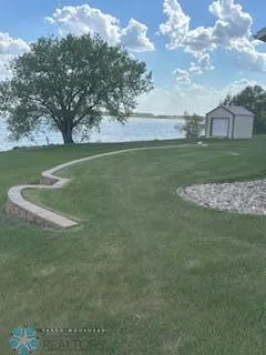 $544,000 | 13902 87th Street Southeast, Milnor, ND 58060