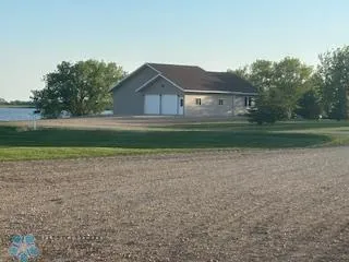 $544,000 | 13902 87th Street Southeast, Milnor, ND 58060