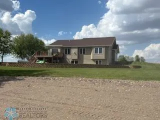 $544,000 | 13902 87th Street Southeast, Milnor, ND 58060