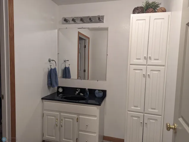 $559,000 | 13902 87th Street Southeast, Milnor, ND 58060