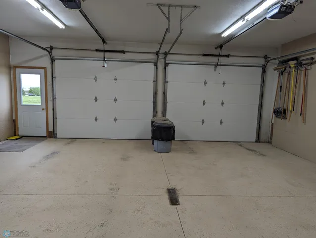 $559,000 | 13902 87th Street Southeast, Milnor, ND 58060