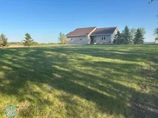 $544,000 | 13902 87th Street Southeast, Milnor, ND 58060