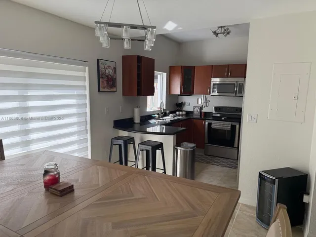 $2,500 | 7458 Northwest 179th Terrace, Unit 7458, Hialeah, FL 33015