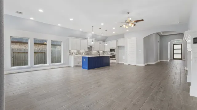 $399,700 | 302 Trillium Park Loop, Conroe, TX 77304