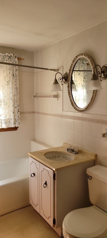 34 High Street Ashland, MA 01721 - Photo 12 of 20