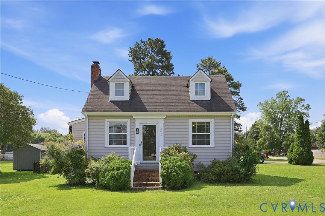 8077 Signal Hill Road Mechanicsville, VA 23111 - Photo 2 of 24 Charming Cape Cod exterior featuring light gray si