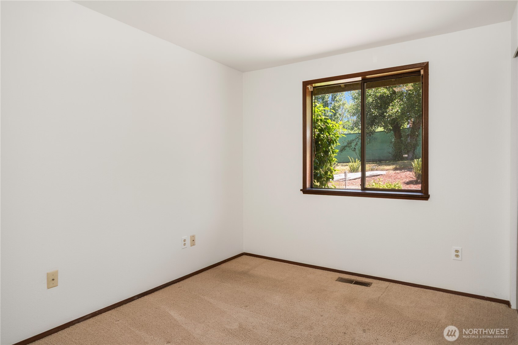 18552 15th Loop Northeast Poulsbo, WA 98370 - Photo 18 of 28