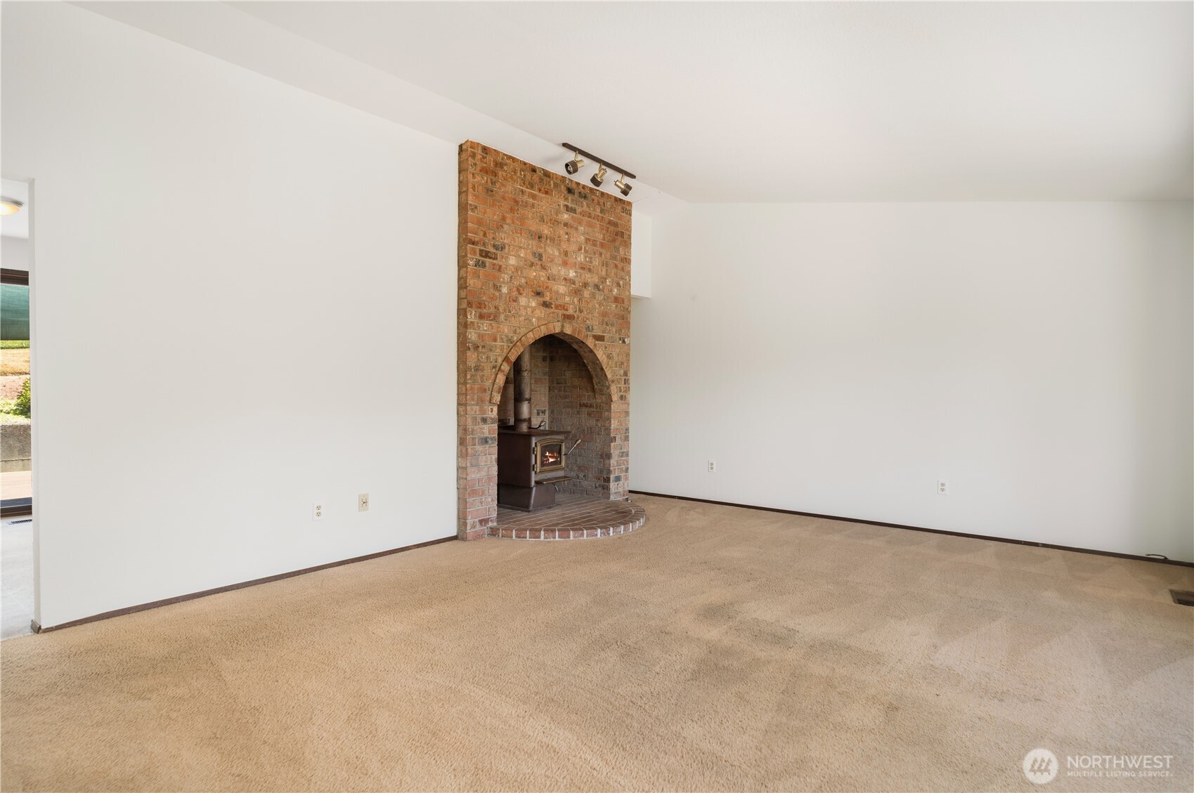 18552 15th Loop Northeast Poulsbo, WA 98370 - Photo 8 of 28