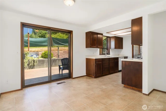 $499,000 | 18552 15th Loop Northeast, Poulsbo, WA 98370