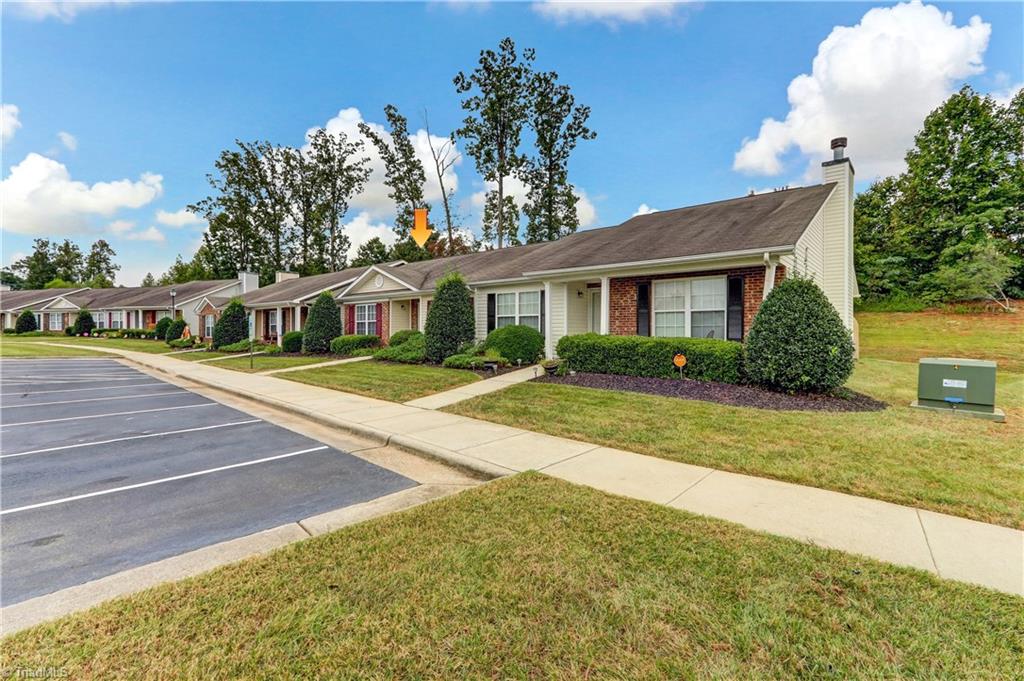 2912 WaterStone Loop High Point, NC 27265 - Photo 22 of 24 Side View