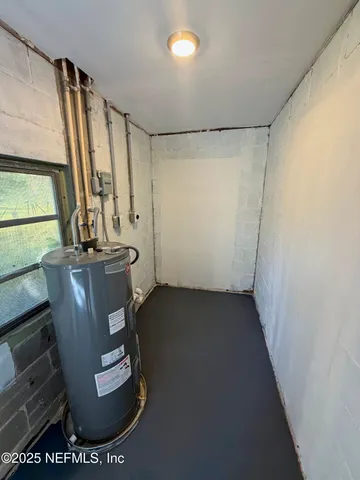 a view of a storage & utility room