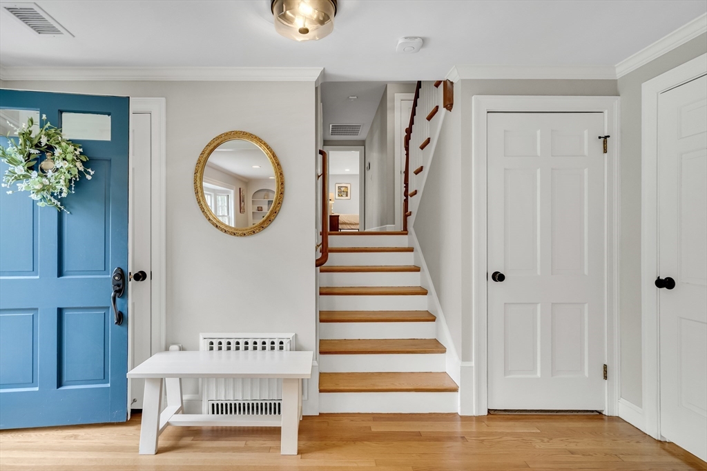 8 Hawthorne Road Winchester, MA 01890 - Photo 12 of 24