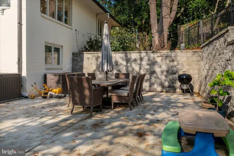 a view of outdoor space yard and patio