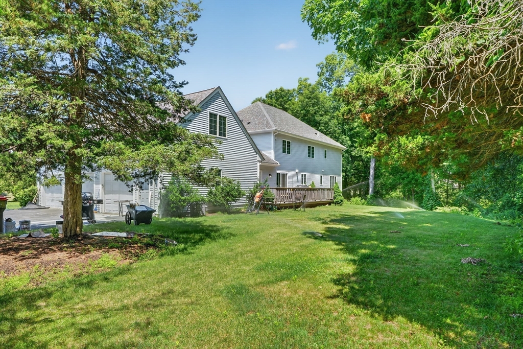 29 Page Road Weston, MA 02493 - Photo 32 of 34