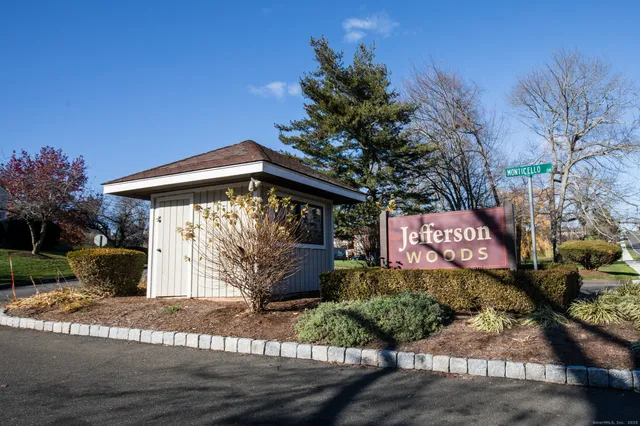 $310,000 | 163 Monticello Drive, Unit 163, Branford, CT 06405