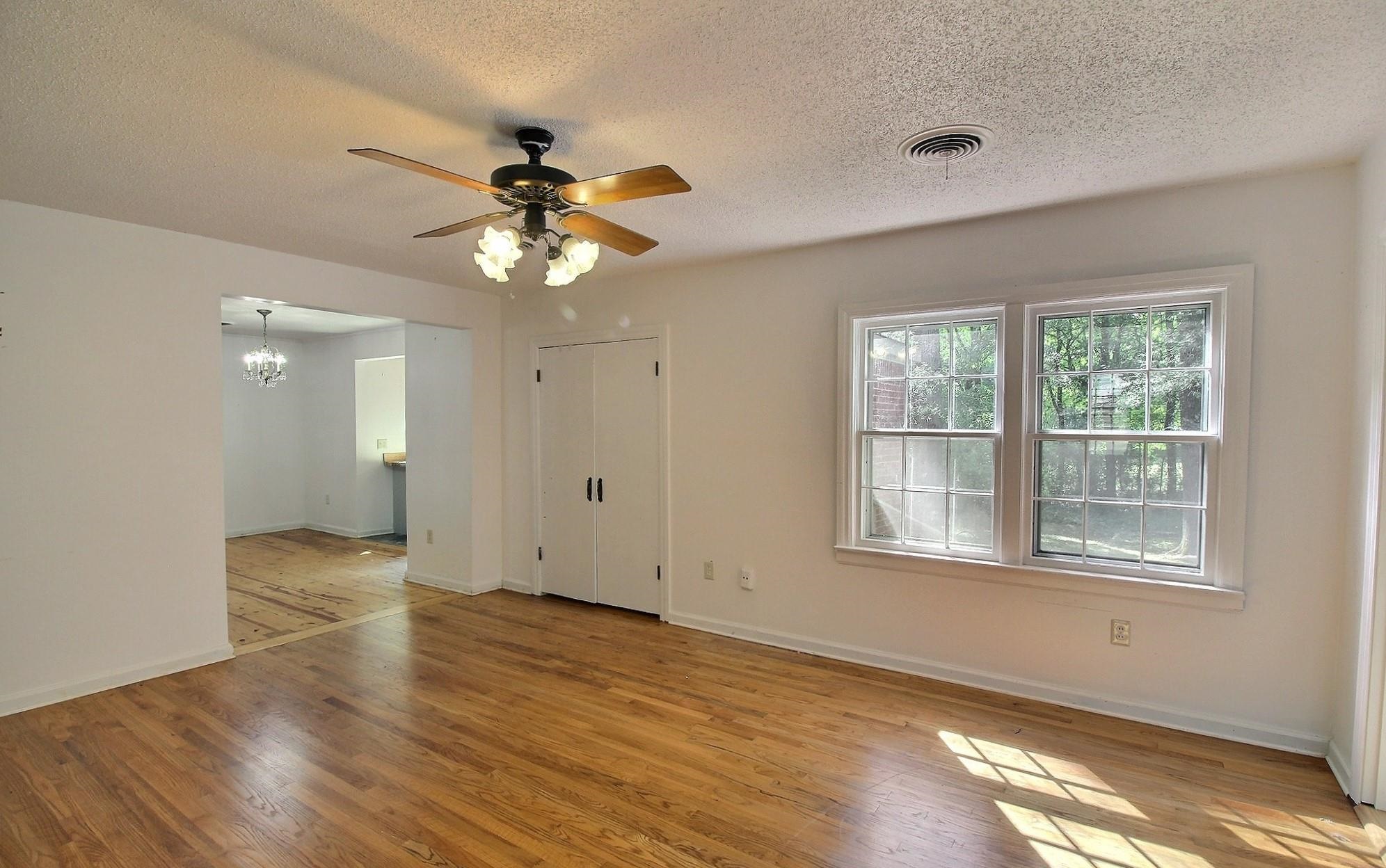 487 South Center Street Collierville, TN 38017 - Photo 13 of 25