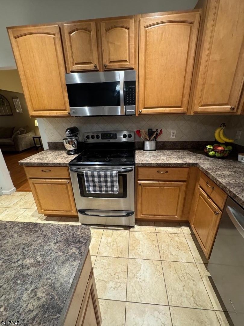 57 Armstrong Road Wantage, NJ 07461 - Photo 13 of 47
