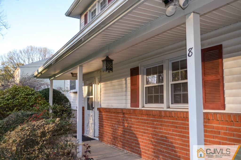 8 Sherwood Road Edison, NJ 08820 - Photo 15 of 22 Gallery Image 15