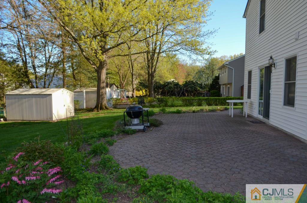 8 Sherwood Road Edison, NJ 08820 - Photo 19 of 22 Gallery Image 19