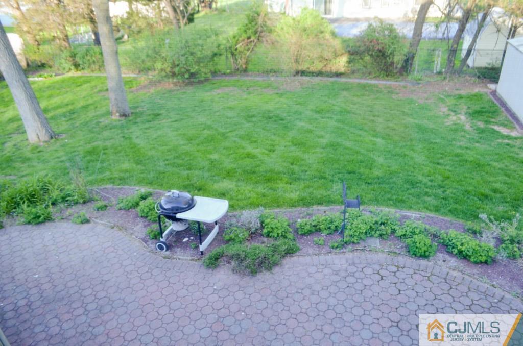 8 Sherwood Road Edison, NJ 08820 - Photo 20 of 22 Gallery Image 20