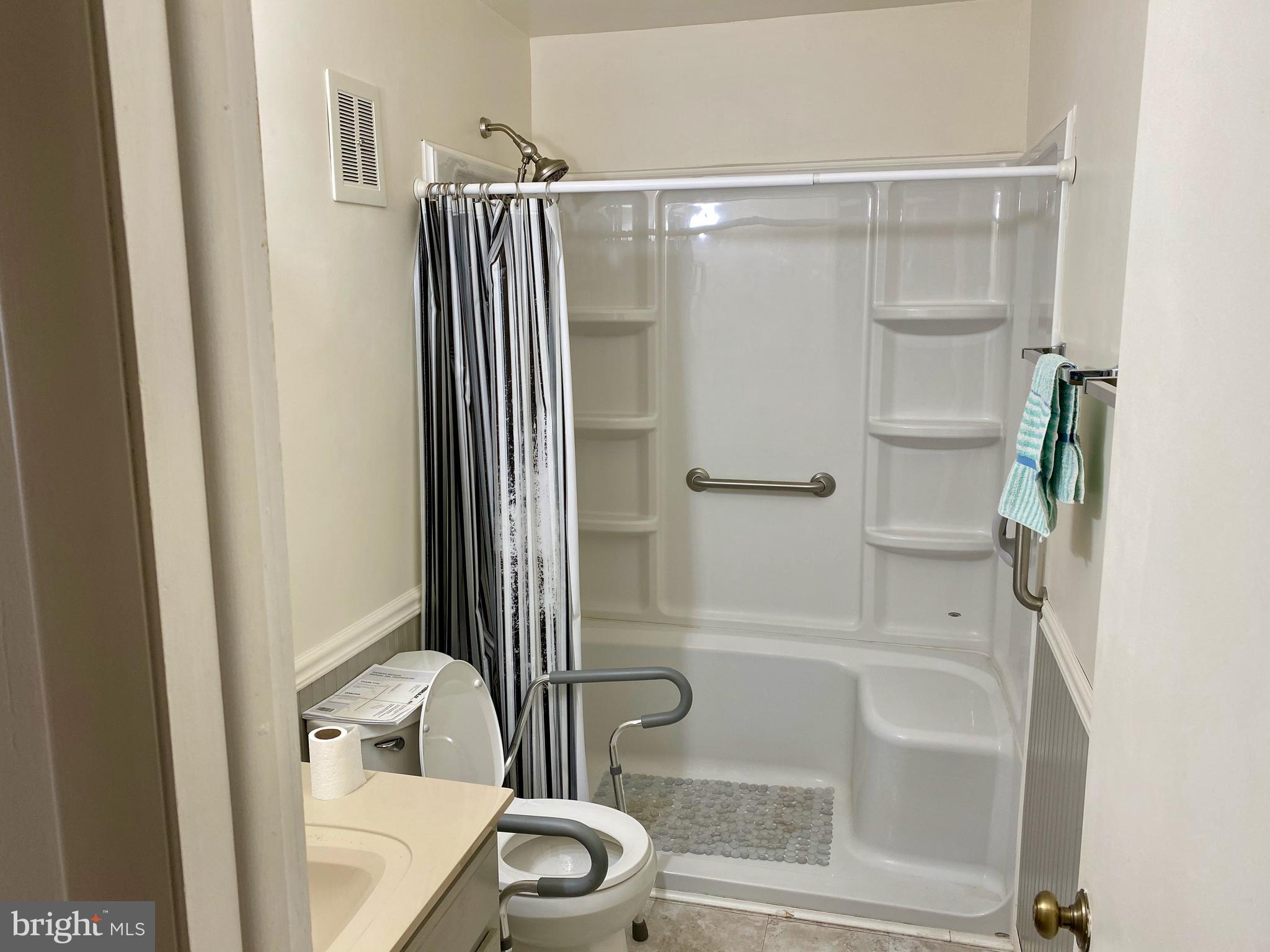 1710 Devers Road York, PA 17404 - Photo 13 of 20