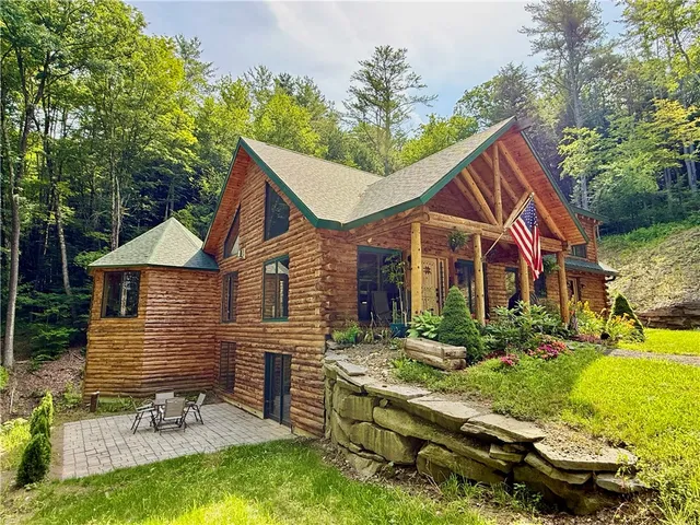 $855,000 | 125 Airport Road, Oneonta, NY 13820