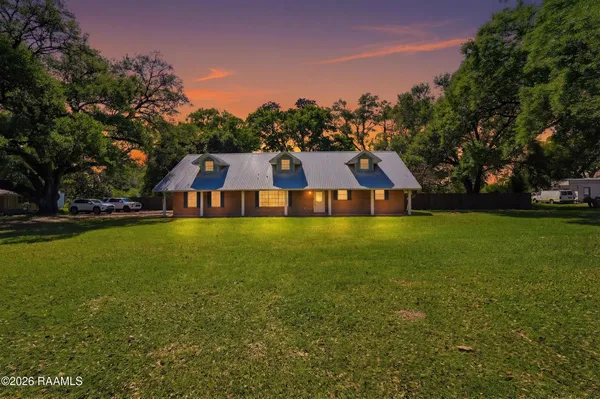 $199,900 | 121 West Edith Road, Lafayette, LA 70508
