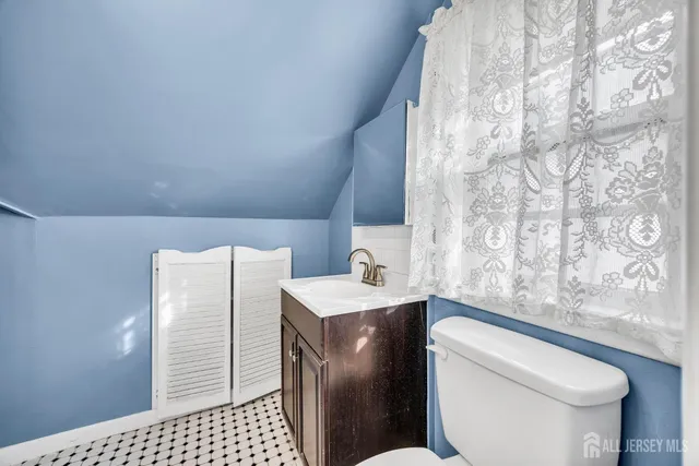 $425,000 | 16 Sharot Street, Carteret, NJ 07008