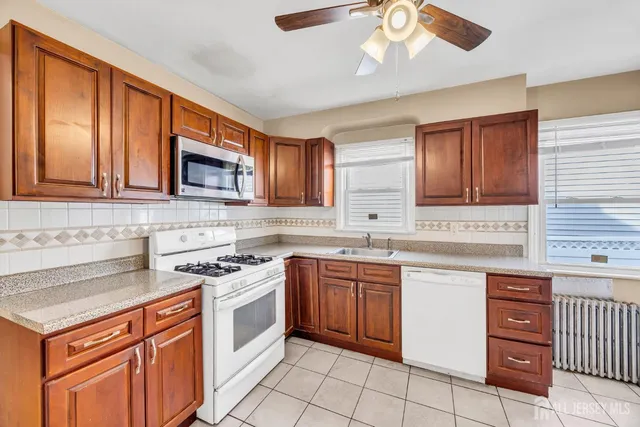 $425,000 | 16 Sharot Street, Carteret, NJ 07008