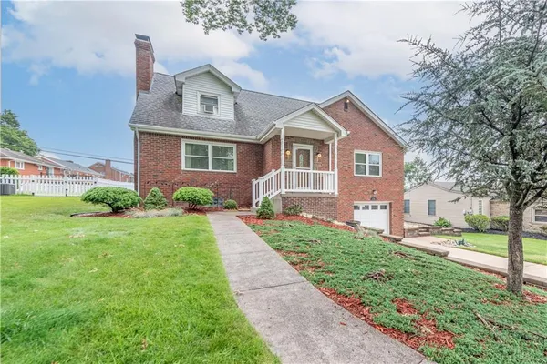 $347,500 | 979 Crest Lane, Carnegie, PA 15106