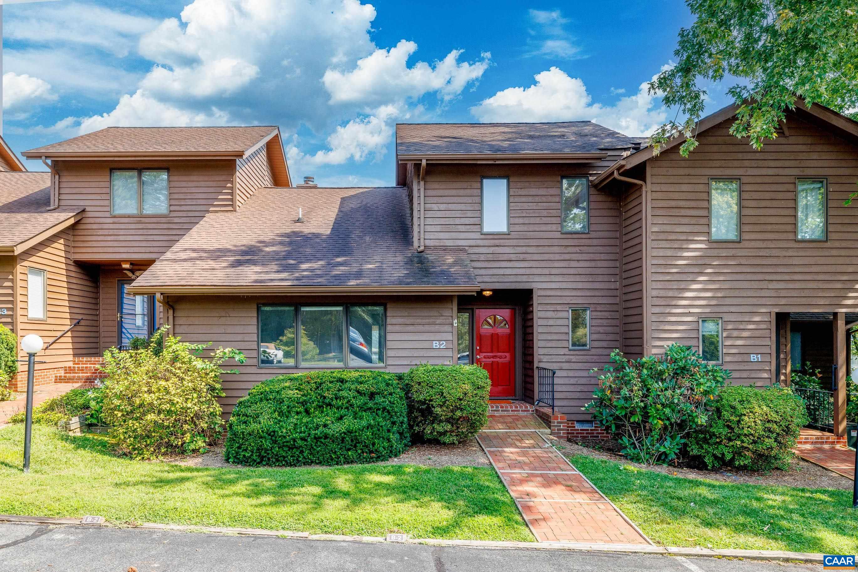 B2 Marina Point Palmyra, VA 22963 - Photo 36 of 37 a front view of a house with garden