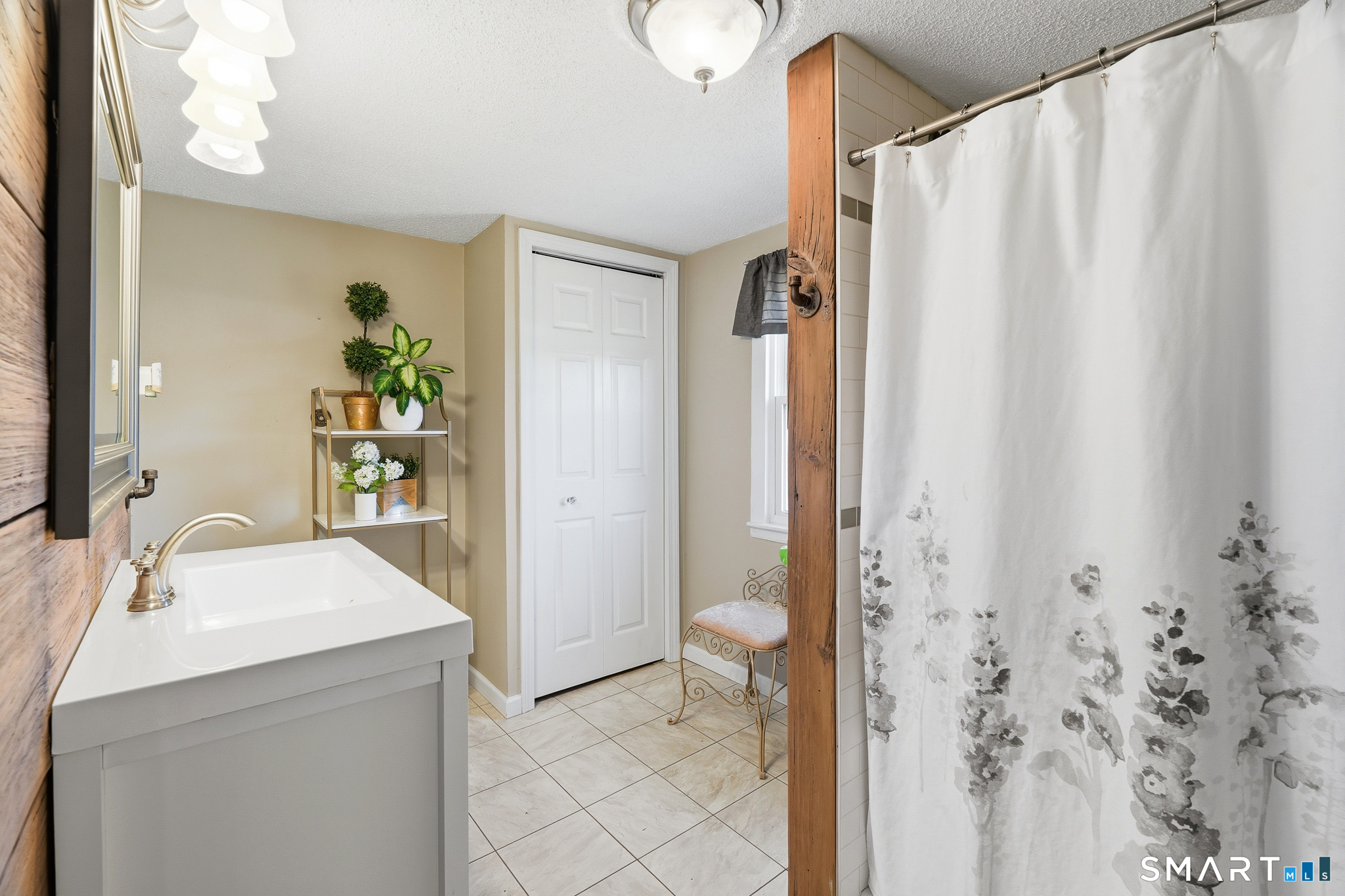 102 Scantic Road East Windsor, CT 06088 - Photo 23 of 40