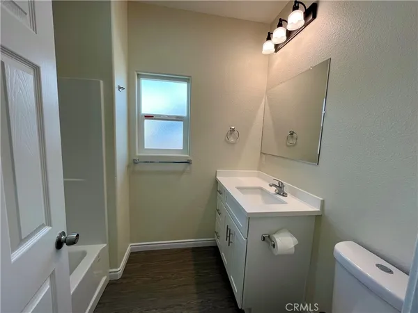 $2,100 | 1081 West Rialto Avenue, San Bernardino, CA 92410