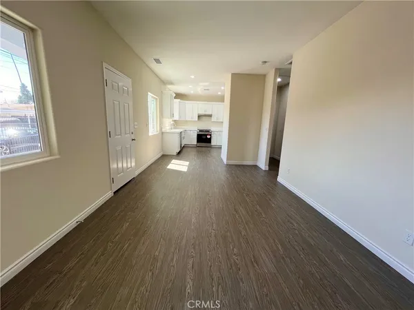 $2,100 | 1081 West Rialto Avenue, San Bernardino, CA 92410