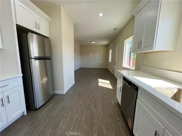 $2,100 | 1081 West Rialto Avenue, San Bernardino, CA 92410