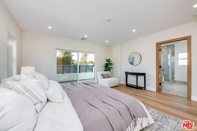 $2,700,000 | 421 North Catalina Street, Burbank, CA 91505