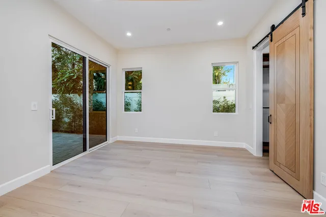 $2,700,000 | 421 North Catalina Street, Burbank, CA 91505