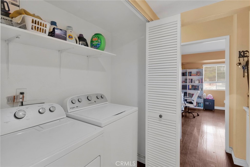 13194 Cardinal Road Victorville, CA 92392 - Photo 20 of 64 Laundry Closet