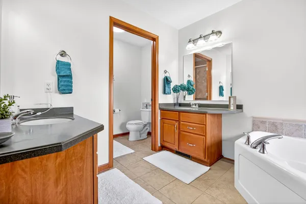 $474,900 | 4424 Harbor Village Drive, Omro, WI 54963