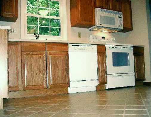 135 Wyngate Road Coraopolis, PA 15108 - Photo 3 of 5 Gallery Image 3