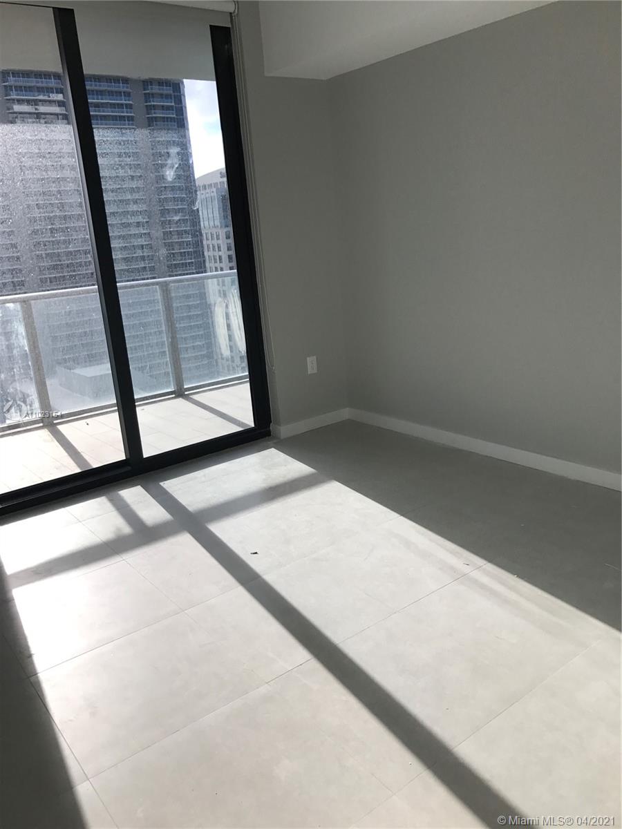 1010 Brickell Avenue, Unit 3204 Miami, FL 33131 - Photo 24 of 32 a view of balcony