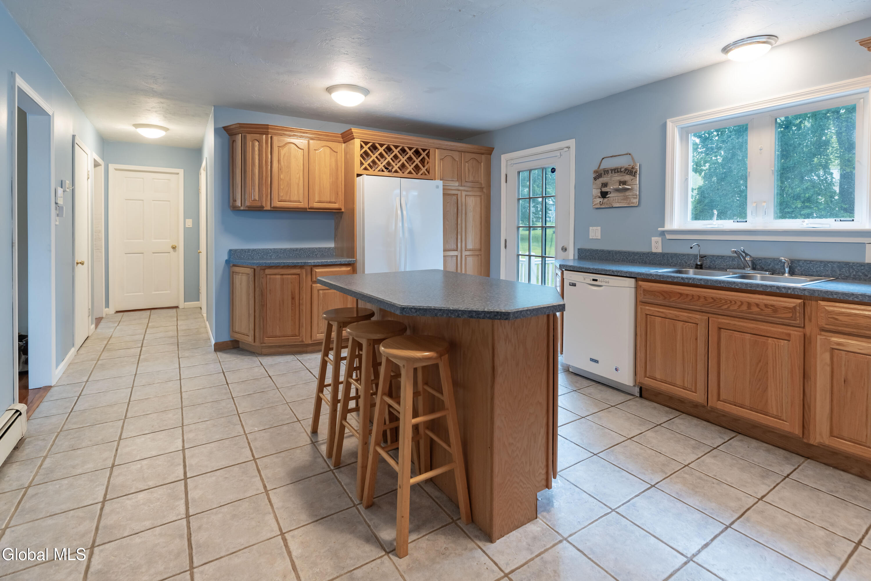 1443 Crescent Vischer Ferry Road Halfmoon, NY 12065 - Photo 11 of 31 RDP 25-0830 1443 Crescent Vischer Ferry