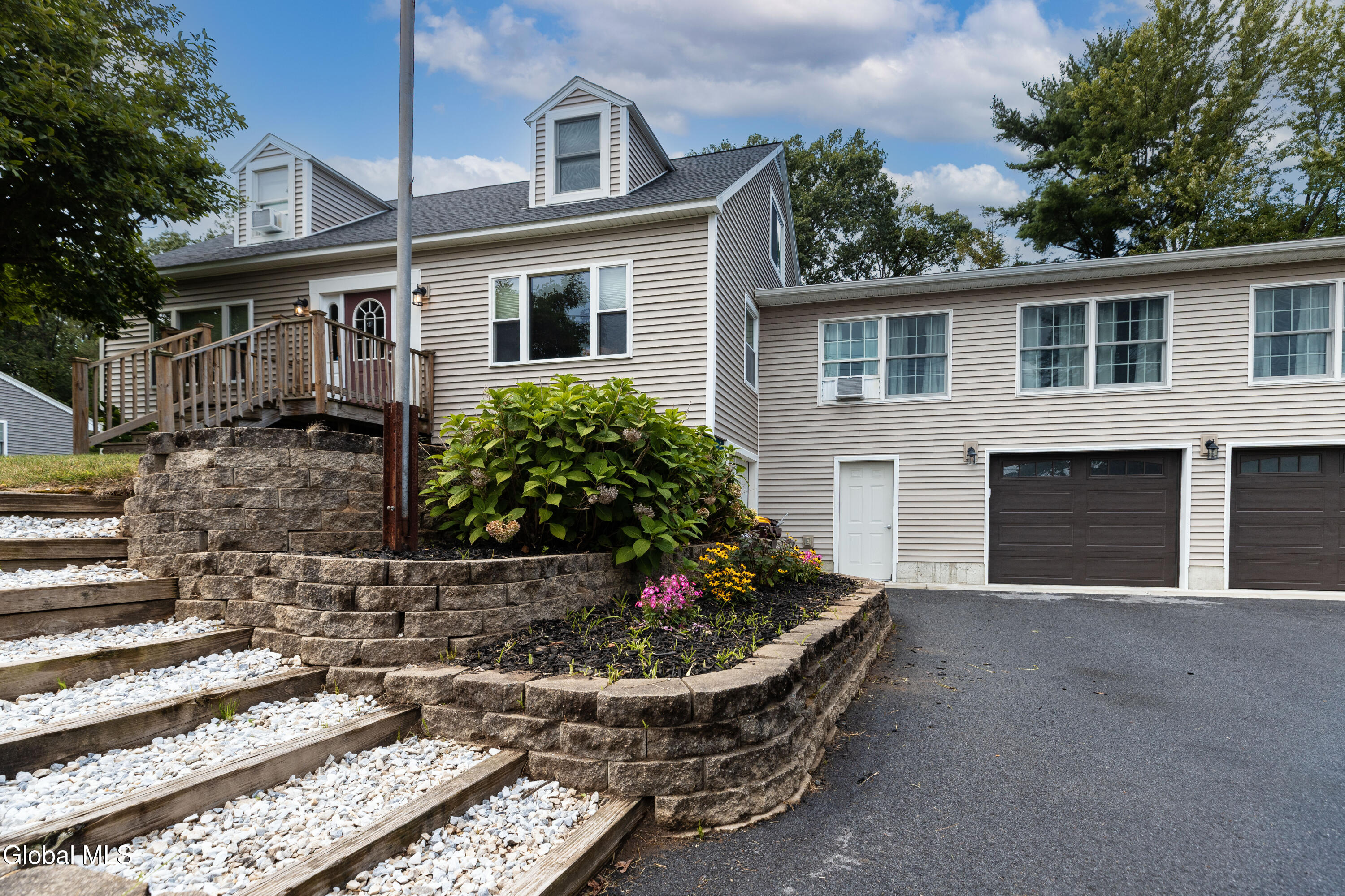 1443 Crescent Vischer Ferry Road Halfmoon, NY 12065 - Photo 3 of 31 RDP 25-0830 1443 Crescent Vischer Ferry
