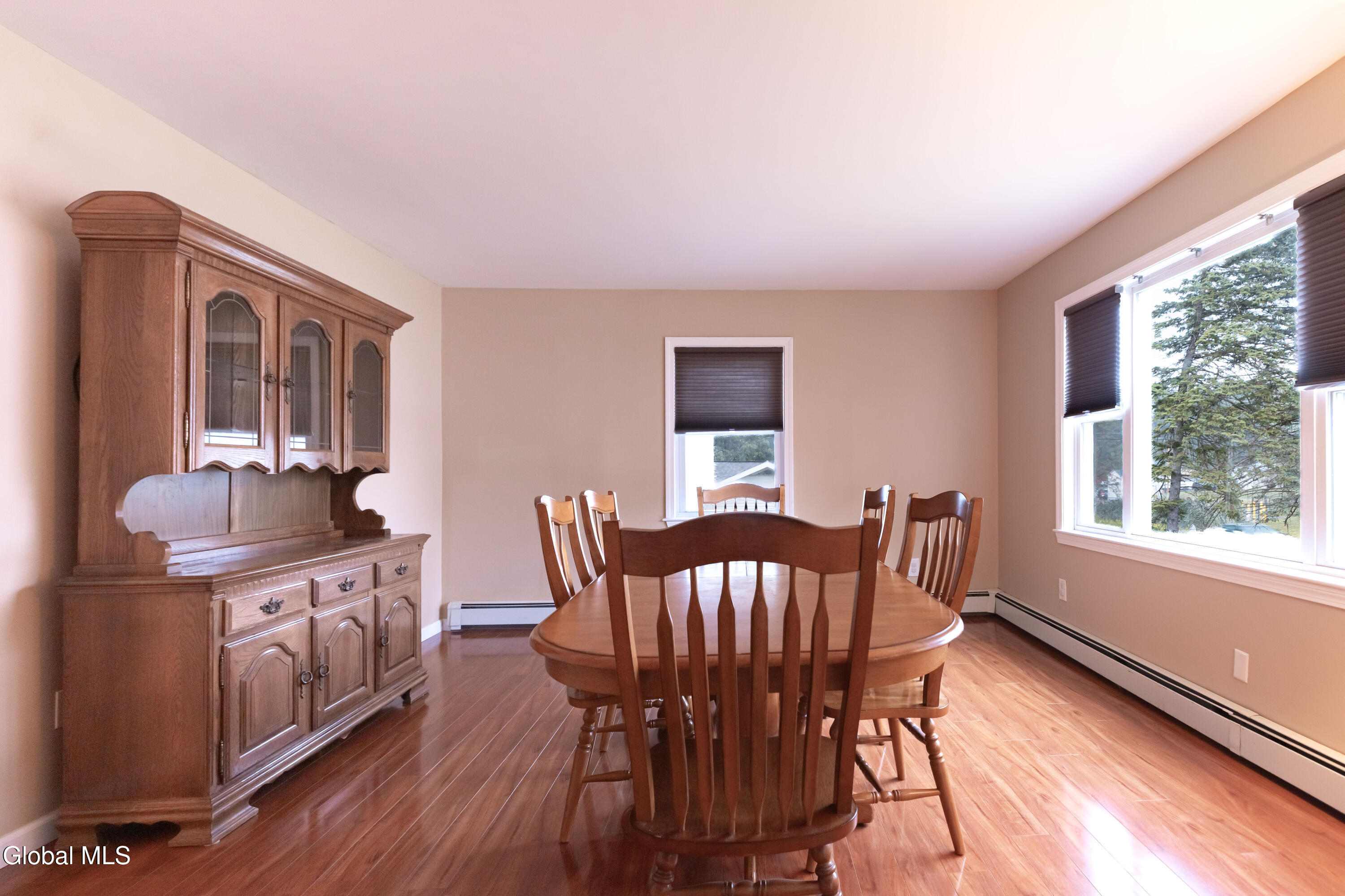 1443 Crescent Vischer Ferry Road Halfmoon, NY 12065 - Photo 8 of 31 RDP 25-0830 1443 Crescent Vischer Ferry