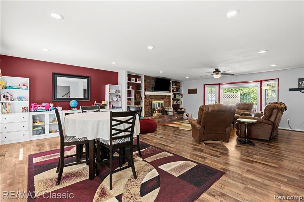 4815 Ravinewood Drive Commerce Township, MI 48382 - Photo 12 of 52